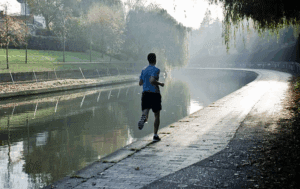 Faire un petit jogging
